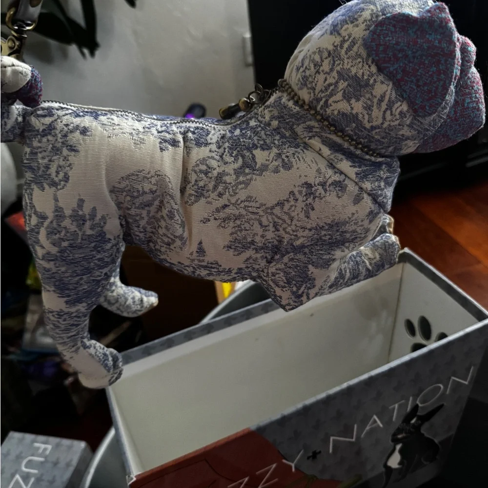 Fuzzy nation pug purse in box - Picture 2 of 6
